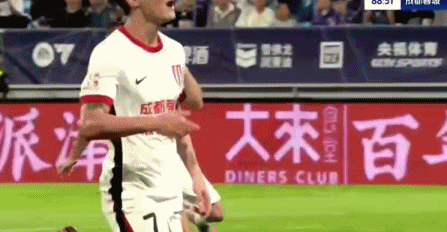 关于加拿大队不断突破！，凯恩连续三场比赛得分超过战术调整引发球迷热议的信息